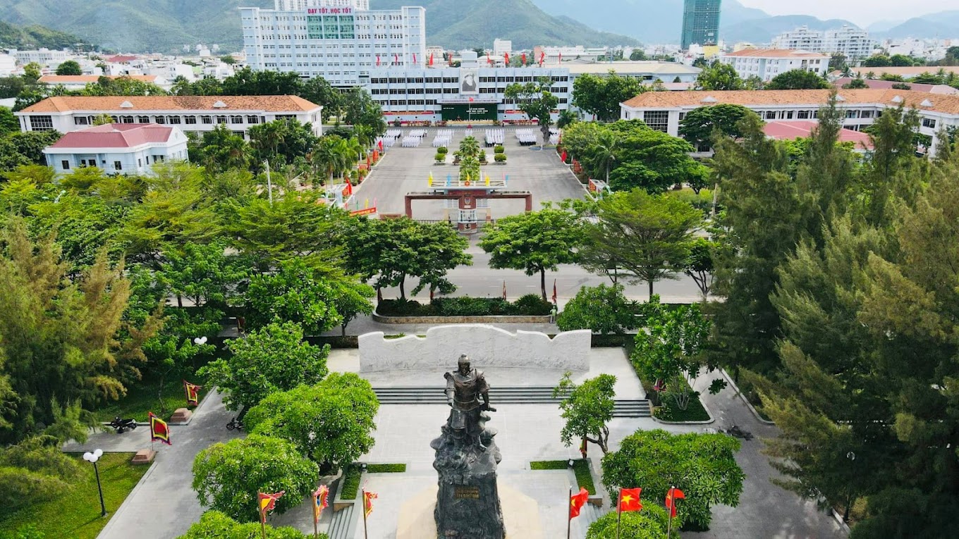 Học viện Hải quân Nha Trang 